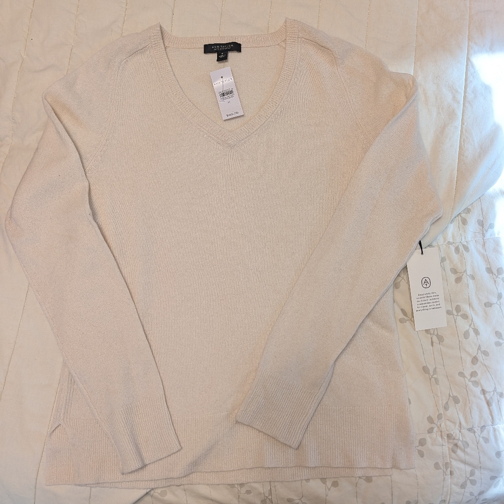 Cashmere V-Neck NWT